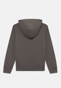 Sweatshirt cinza com capuz, apresentando uma textura suave, punhos e barra canelados, e um silhueta aerodinâmica com um design simples.