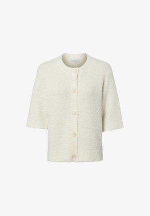 Kremowy krótki kardigan na krótki rękaw z okrągłym dekoltem i pięcioma guzikami z przodu, wykonany z miękkiej, strukturalnej dzianiny.