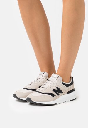 New Balance, Baskets basses - grey