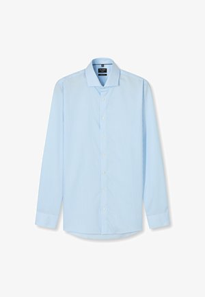 Himmelblaues Langarmhemd mit weißen vertikalen Streifen, Button-Down-Kragen und abgerundetem Saum. Verfügt über weiße Knöpfe entlang der Vorderseite.