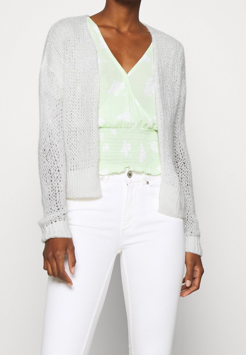 Abercrombie & Fitch Kofta - white