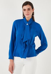 Unselected, saxe blue