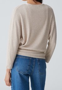 OPUS Pitkähihainen paita - beige