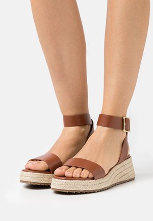 Espadrilles - cognac