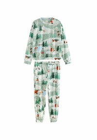 Completo pigiama in due pezzi realizzato in tessuto verde chiaro, con un design che raffigura un paesaggio invernale con alberi, animali e scene di sci. Pantaloni con vita elastica.
