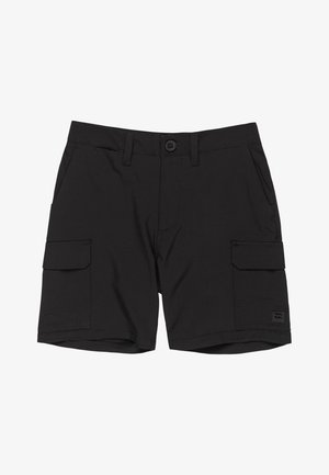 Zwarte cargoshorts van lichtgewicht materiaal, voorzien van twee zijzakken, twee cargozakken, een knoopsluiting en een merketiket op de zoom.