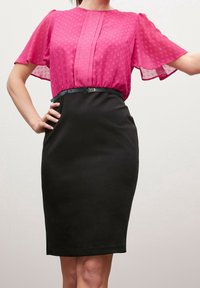 Next Robe fourreau - pink