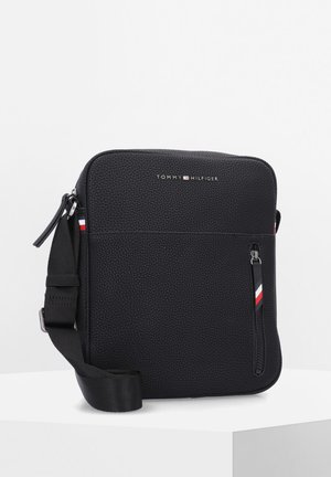 Taška s příčným popruhem - black