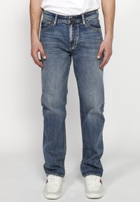 Koroshi COMFORT FIT - Straight leg jeans - azul cl light blue