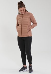 Endurance Runningjack - 5133 beaver fur