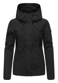 Veste noire avec une fermeture éclair à l'avant, capuche ajustable avec cordon de serrage et tissu texturé. Présente une coupe droite et des poches latérales.