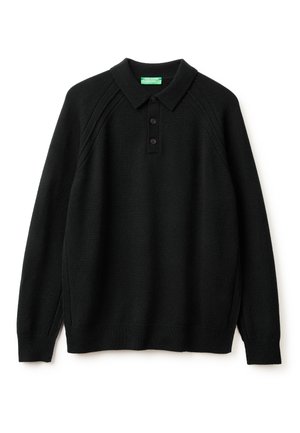 Schwarzes Langarm-Polohemd aus weichem Stoff, mit klassischem Kragen, Knopfleiste mit drei Knöpfen und Raglanärmeln. Einfaches Design.