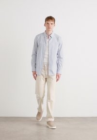 Calvin Klein MULTI STRIPE STRETCH SLIM - Camisa - inkwell