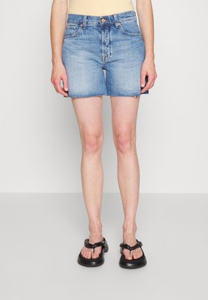 BILLIE - Denim shorts - mid blue