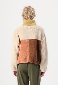 Rip Curl BLOCK PARTY POLAR  - Felpa in pile - natural