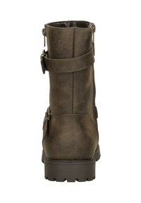 Bruine leren enkelboot met een gestructureerde afwerking, zijgespsaccenten en een stevige zool. De achteraanzicht toont ritsdetail en vorm.