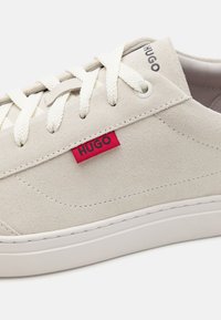 HUGO MORRIE - Trainers - open white