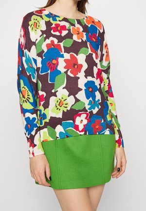 Sweter