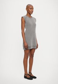 MICHAEL Michael Kors Kasdienė suknelė - concrete