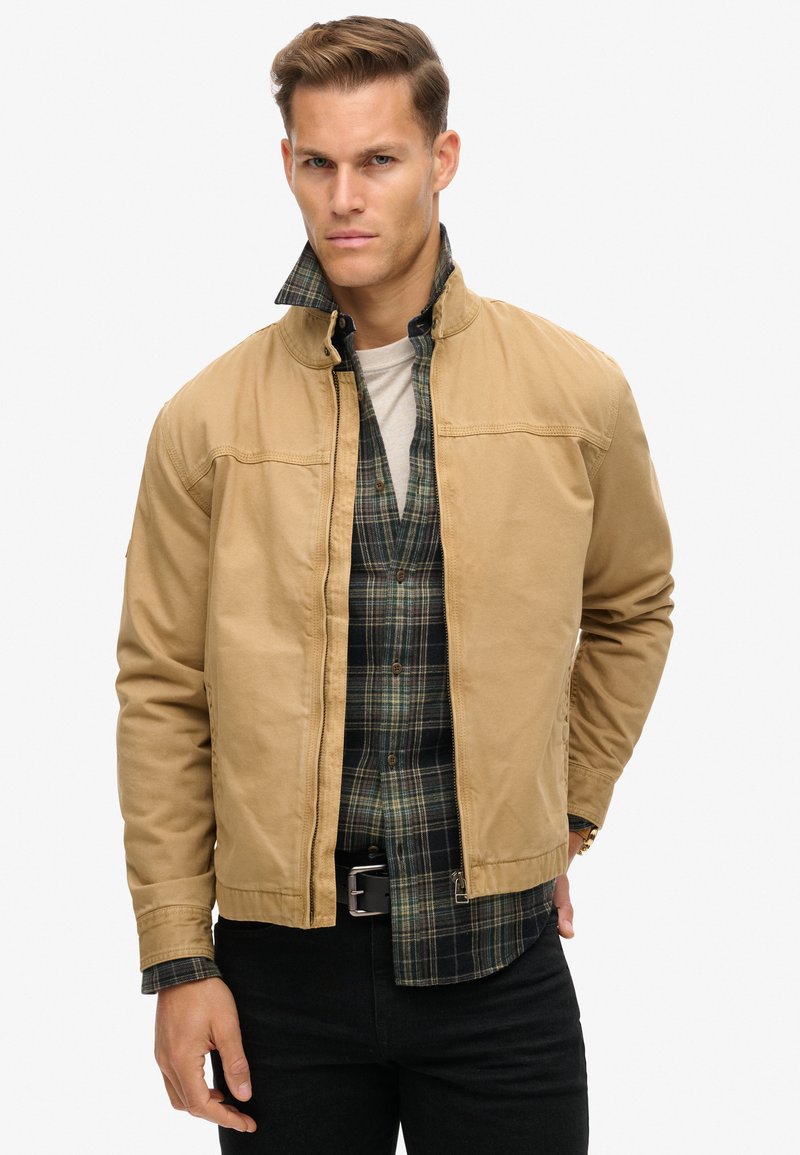 Superdry - HARRINGTON - Lichte jas - canyon beige, Vergroten