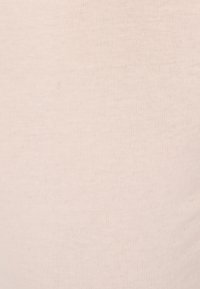 Non selezionato, Powder