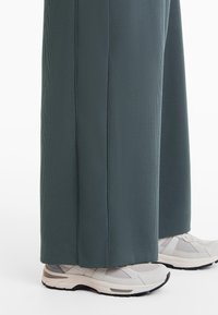 OYSHO STRAIGHT-LEG RIB - Verryttelyhousut - mottled grey