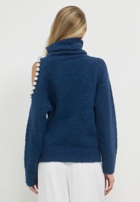 Calliope CUT OUT PERLE  - Strickpullover - blu