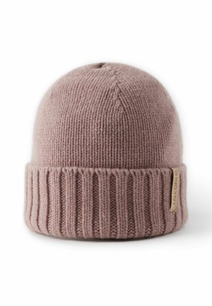 Weiche mauvefarbene gestrickte Wintermütze mit umgeschlagenem Rippenbündchen und kleinem Stoffetikett an der Seite des Bündchens.