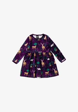 Lila Kinderkleid mit langen Ärmeln und gerafftem Rock, verziert mit Waldtieren wie Rehen, Füchsen, Kaninchen, Waschbären und Blattpflanzen.