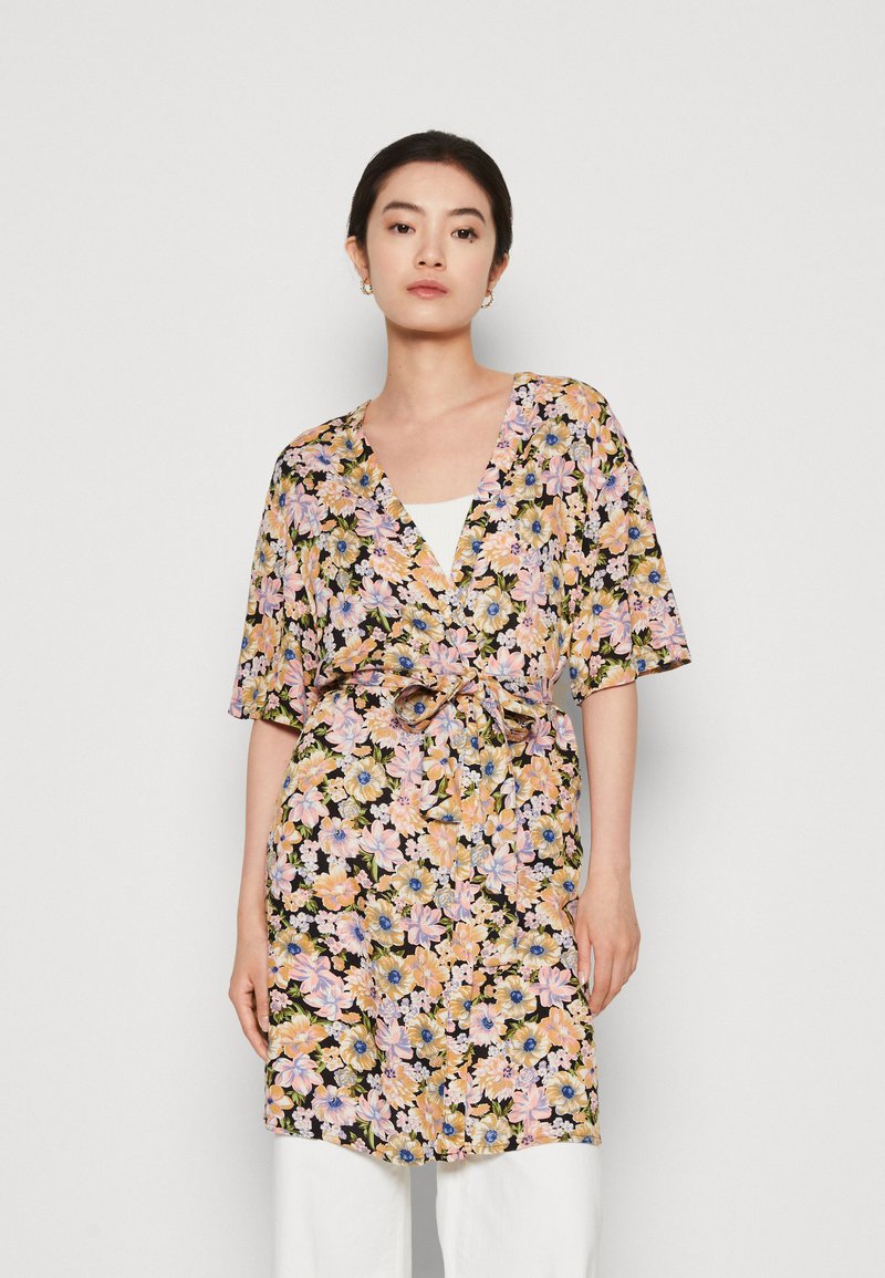 Pieces PCNYA 2/4 SLEEVE KIMONO - Suvejakk - multi-coloured