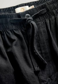 RELAXED FIT - SMART BLEND - Hlače - black