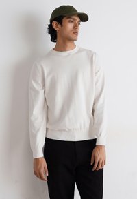 BOSS PACAS - Vesta - white