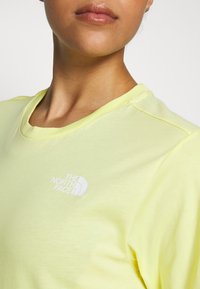 The North Face RELAXED SIMPLE DOME  - T-shirt basic - stinger yellow