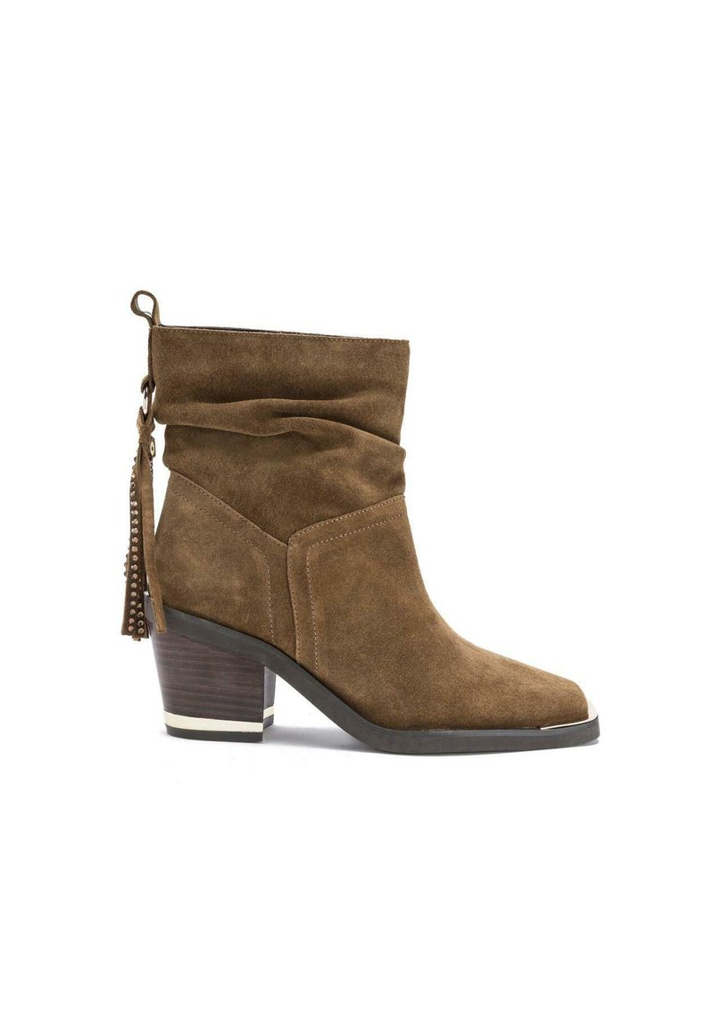 Botines camperos
