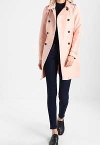 Esprit Collection Prochowiec