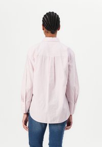 TOM TAILOR BLOUSE SHIRT - Užsagstoma palaidinė - mid pink/white