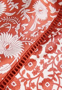 Next LONG SLEEVE - Maxiklänning - red white floral