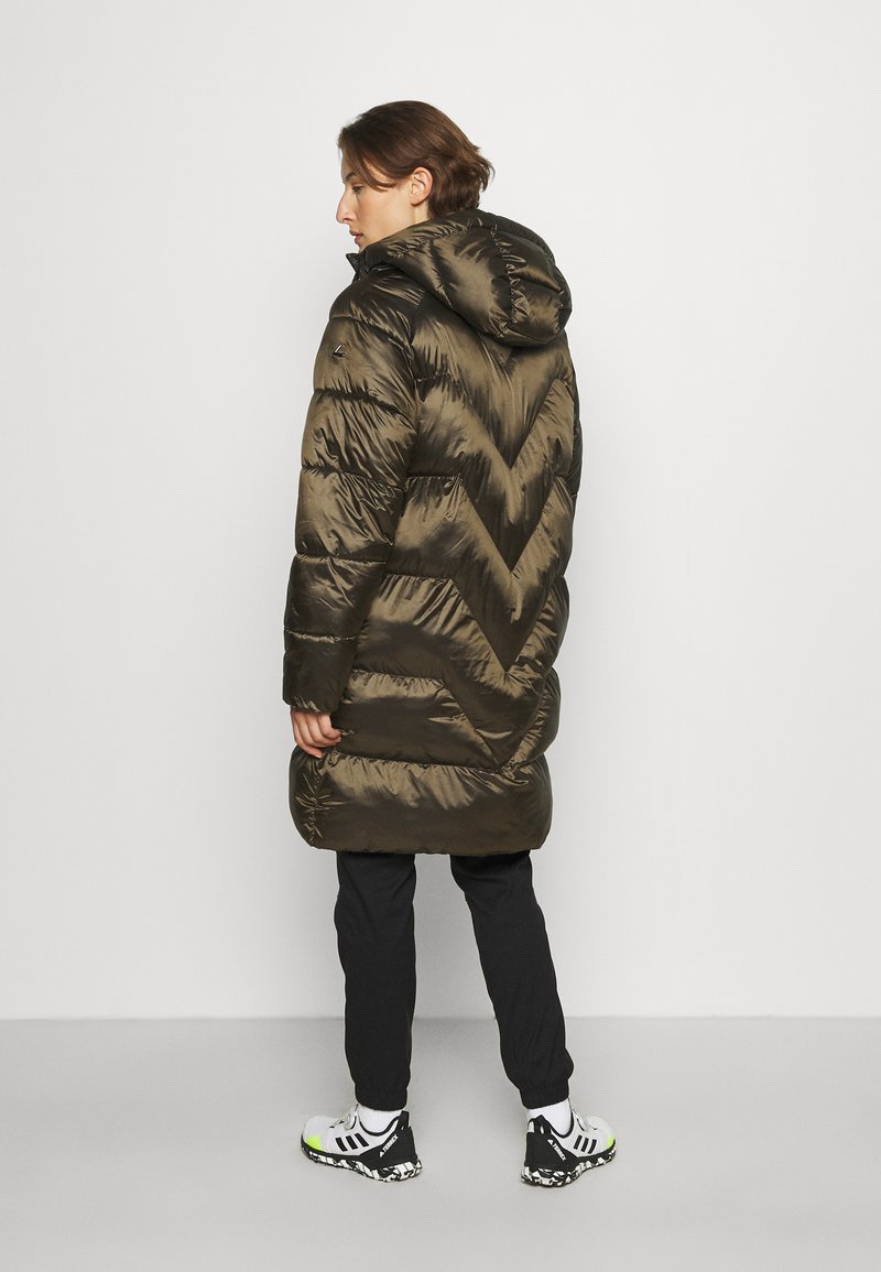 Damen Sportbekleidung | Luhta HEVOSSAARI Wintermantel dark olive/oliv - GV66600 Damen Sportbekleidung | Luhta HEVOSSAARI Wintermantel dark olive/oliv - GV66600
