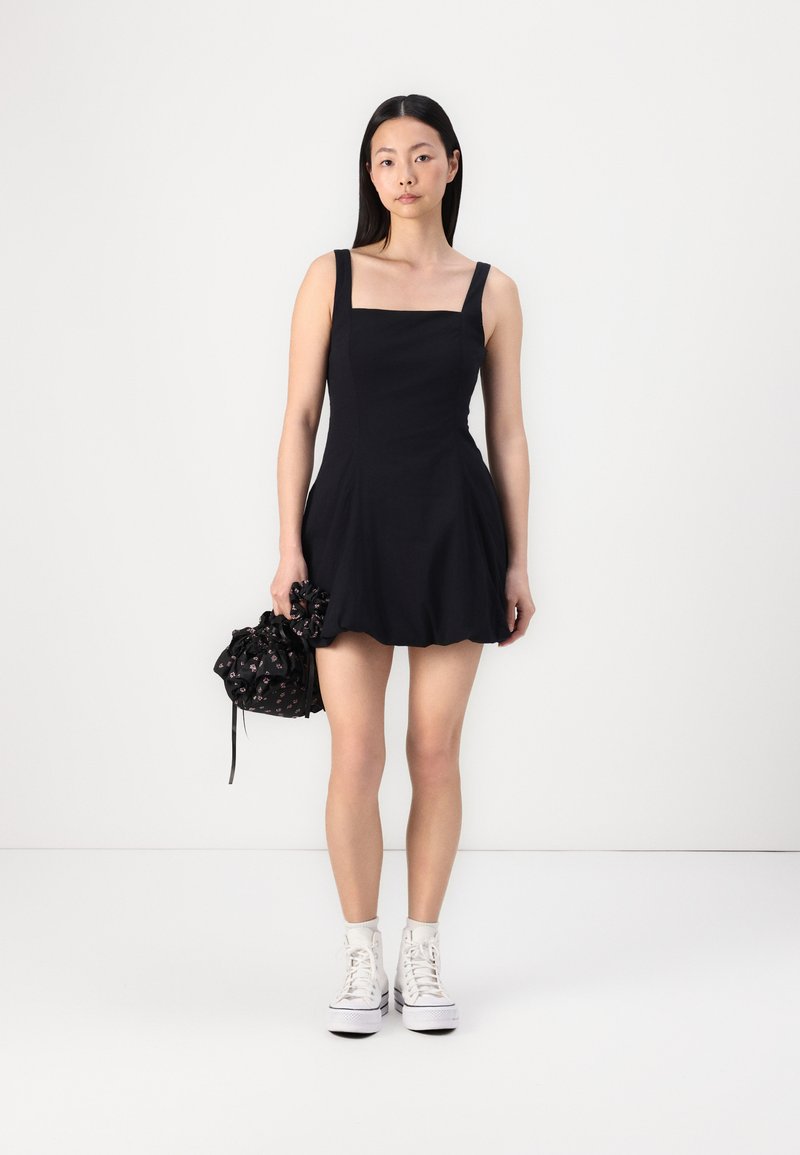 Abercrombie & Fitch The A&F Mila Bubble Hem Mini Dress - Day dress - black beauty/black - Zalando.co.uk Abercrombie & Fitch The A&F Mila Bubble Hem Mini Dress - Day dress - black beauty/black - Zalando.co.uk