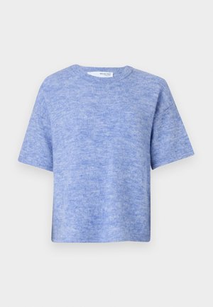 Maglione corto azzurro a maniche corte realizzato in un morbido tessuto testurizzato. Presenta un collo rotondo e una vestibilità rilassata, con dettagli minimi.