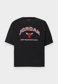 Δεν επιλέχθηκε, black/university red