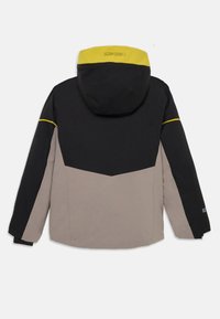 Hooded jack in zwart, grijs en geel. Heeft een kleurblokontwerp met contrasterende panelen en gedetailleerde stiksels op de achterkant.