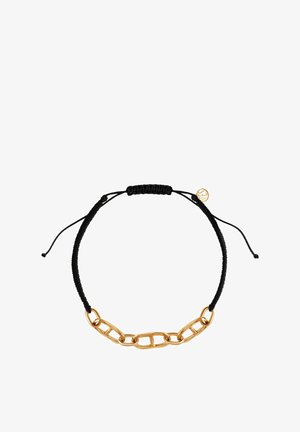 Złota bransoletka z czarnym sznurkiem. Charakteryzuje się wydłużonymi ogniwami o polerowanej powierzchni, regulowanym zapięciem na węzeł oraz małym akcentem logo.