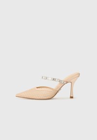 BRECKI - Slip-ins med hög sula - beige