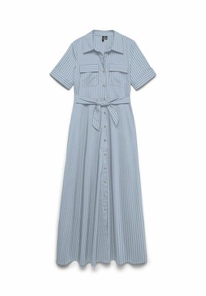 Světle modré midi košilové šaty s bílými vertikálními pruhy, krátkými rukávy, knoflíkovou přední částí, náprsními kapsami a zavazovacím páskem v pase.