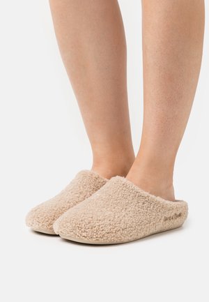 LEXA - Mules - loose sand