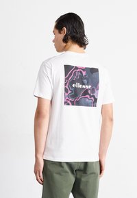 Ellesse VIPERA - Marškinėliai su spaudiniu - white/pink