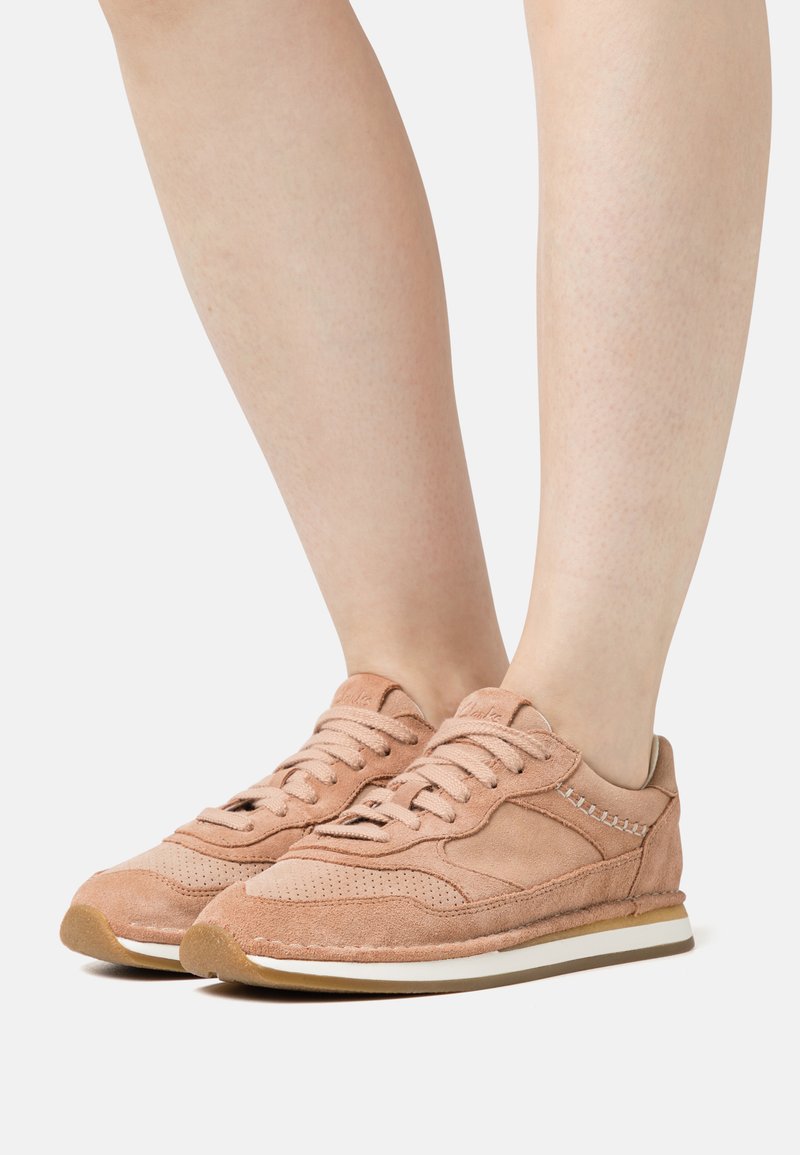 Clarks CRAFTRUN Sneaker low warm beige/beige Zalando.de