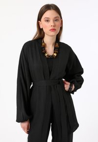 Modanisa BENIN czarny