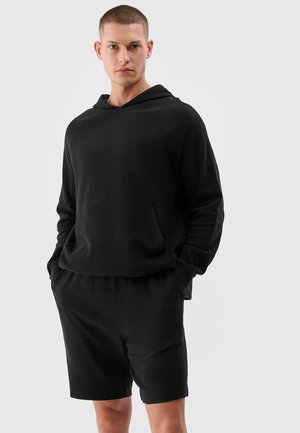 4F, - Krótkie spodenki sportowe